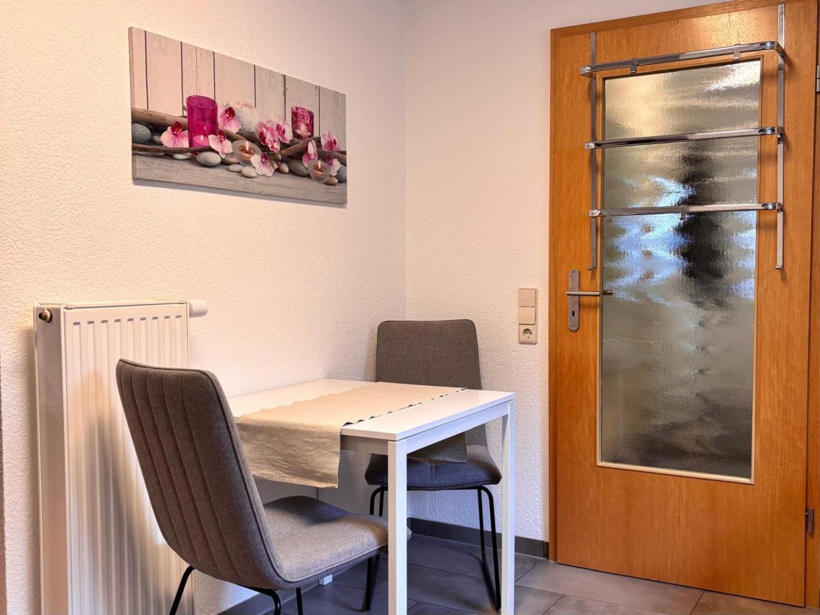 Ferienwohnung Emilia, 36Qm มึนซิงเงน ภายนอก รูปภาพ