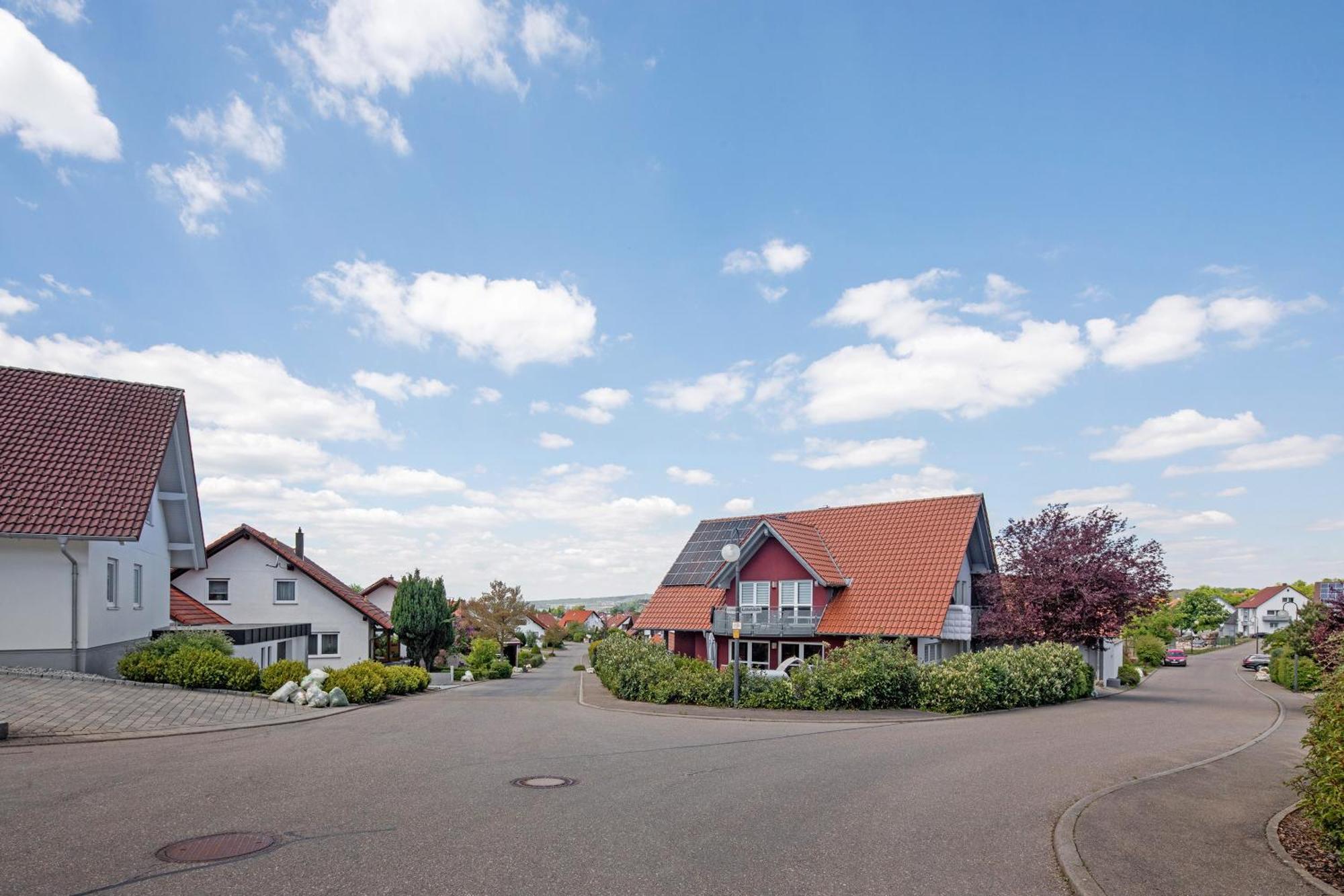 Ferienwohnung Emilia, 36Qm มึนซิงเงน ภายนอก รูปภาพ