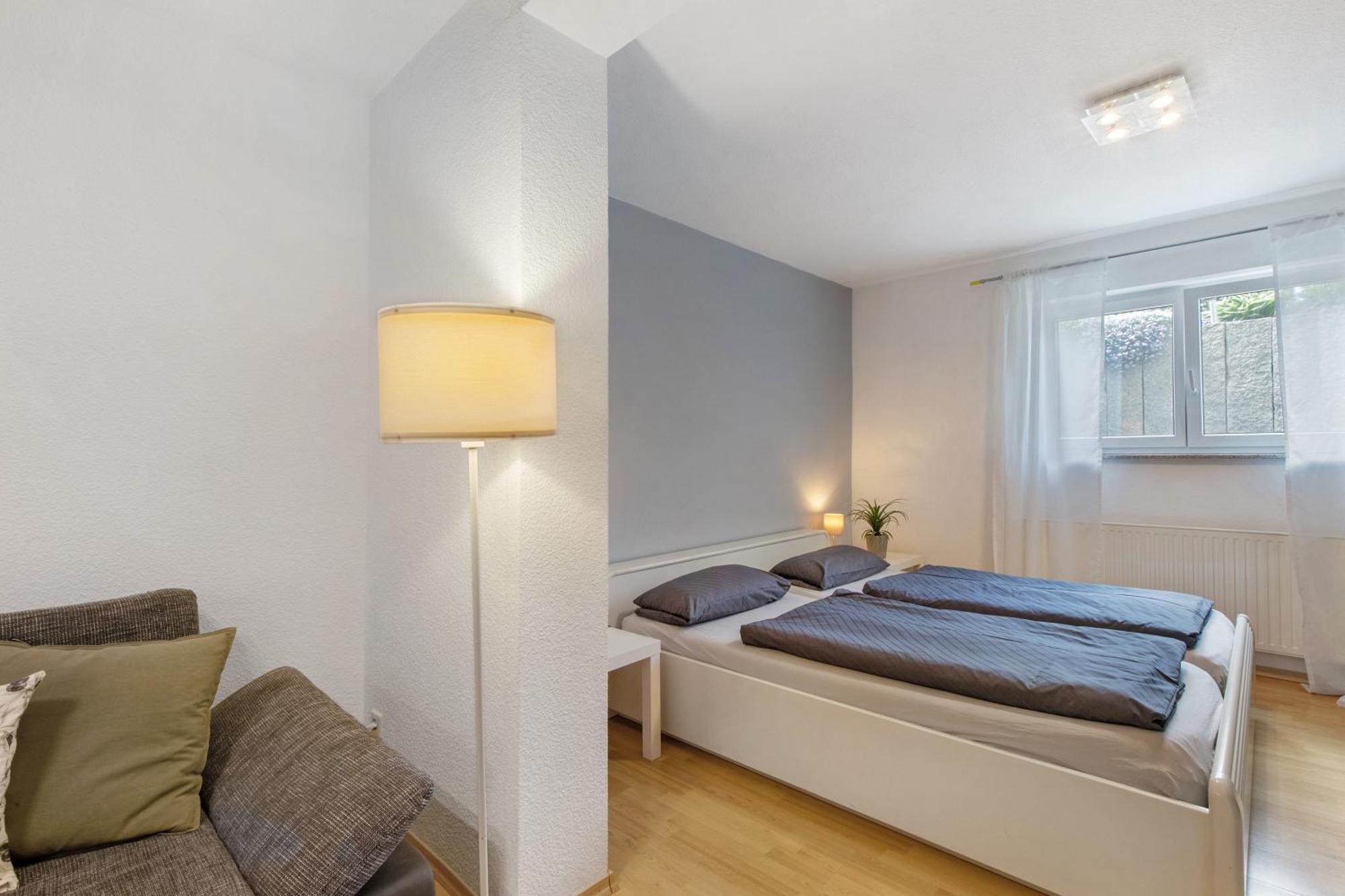 Ferienwohnung Emilia, 36Qm มึนซิงเงน ภายนอก รูปภาพ