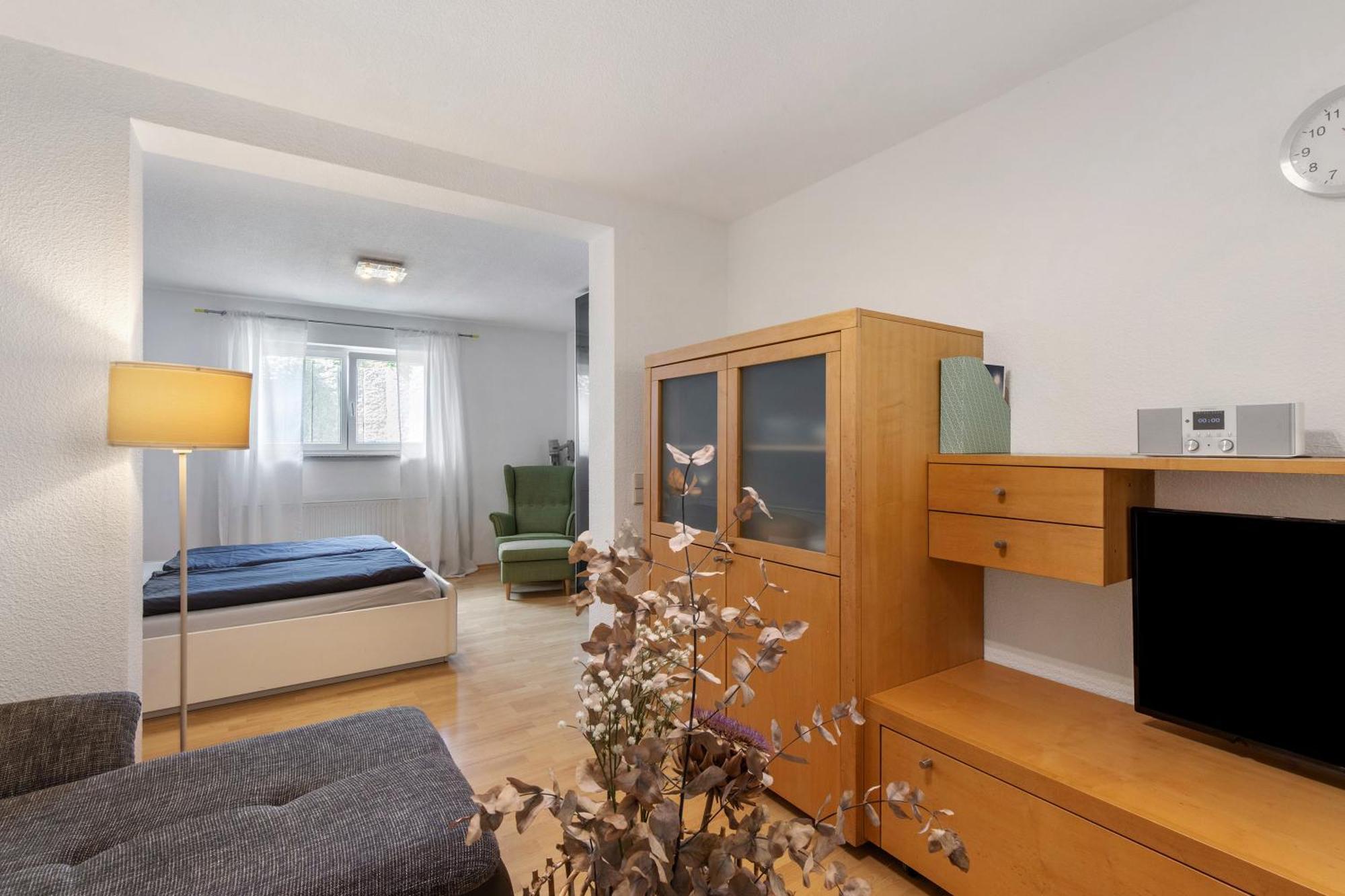 Ferienwohnung Emilia, 36Qm มึนซิงเงน ภายนอก รูปภาพ