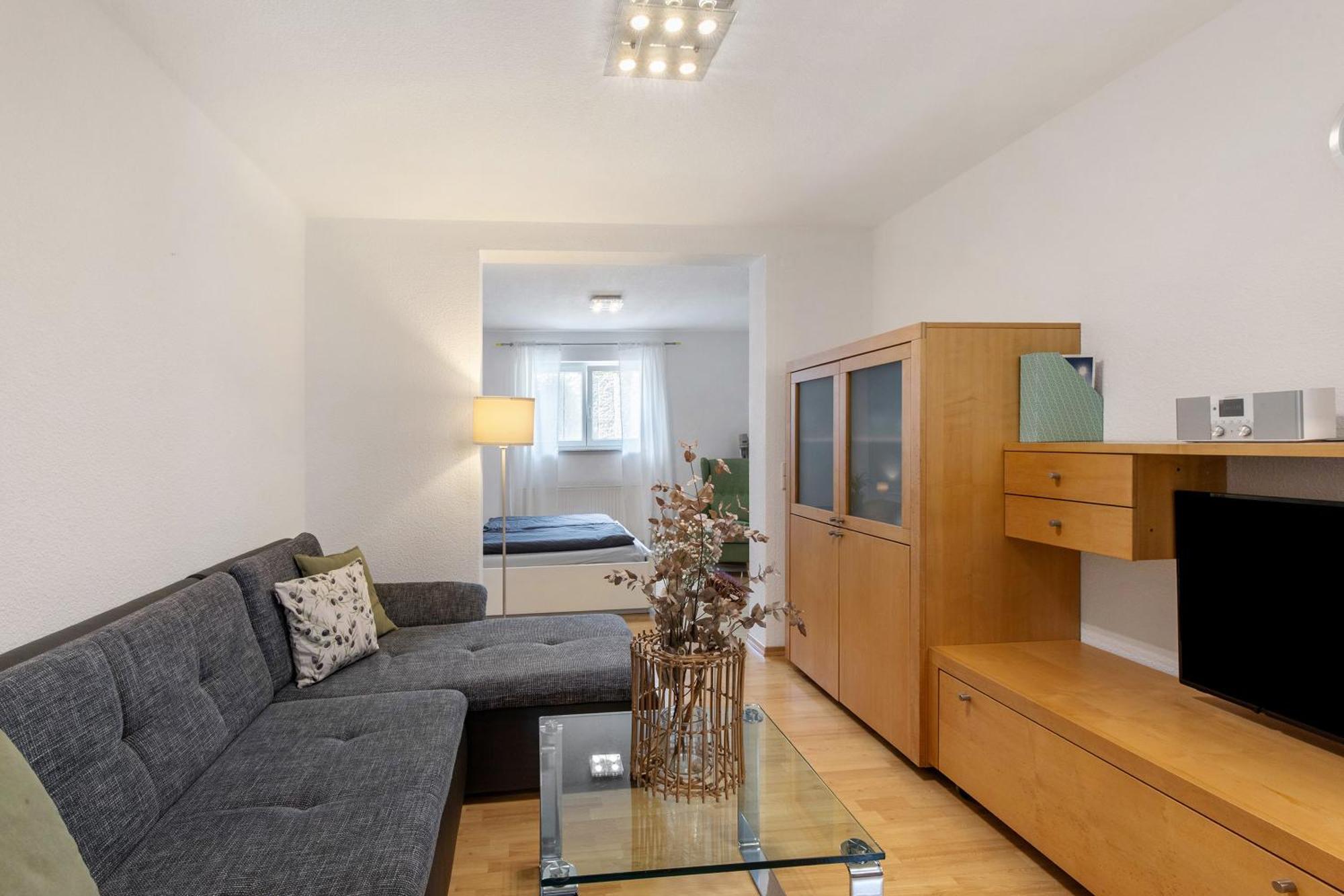 Ferienwohnung Emilia, 36Qm มึนซิงเงน ภายนอก รูปภาพ