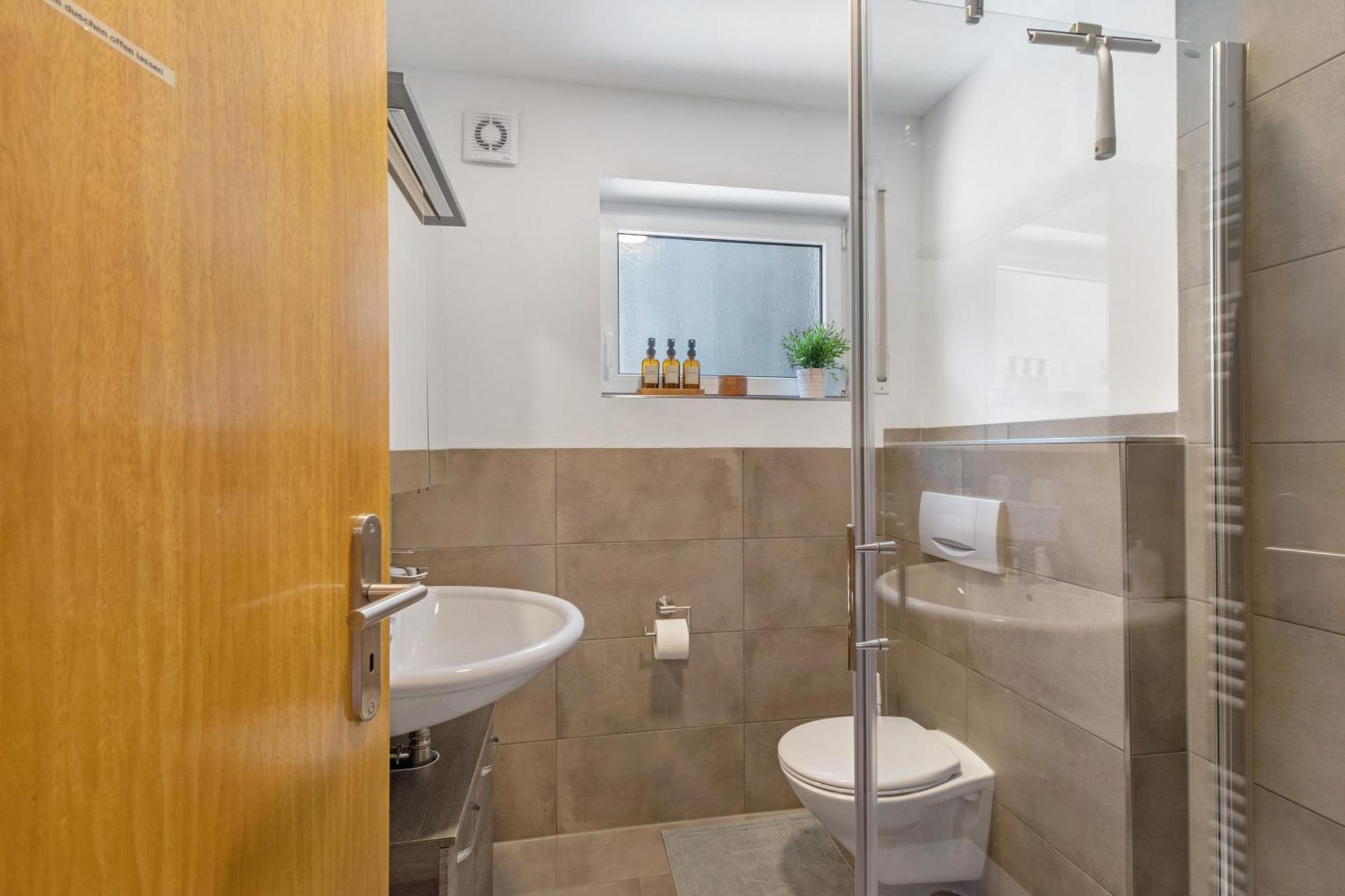 Ferienwohnung Emilia, 36Qm มึนซิงเงน ภายนอก รูปภาพ